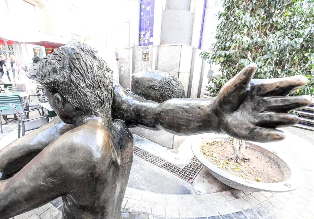 Renthas Atico Picasso Apartment Malaga Luaran gambar