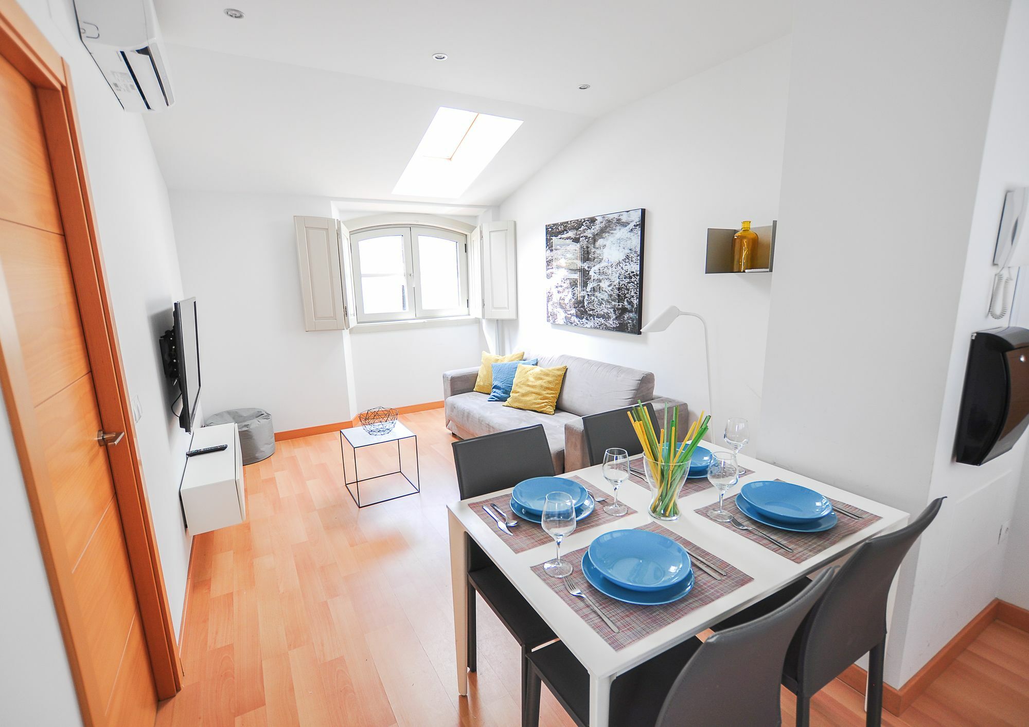 Renthas Atico Picasso Apartment Malaga Luaran gambar
